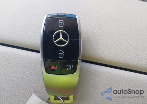 2018 Mercedes-Benz E 300 4Matic from USA, damaged, VIN WDDZF4KB1JA413834